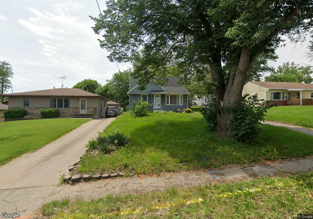 2813 Hull Ave, Des Moines, IA 50317 - photo 1