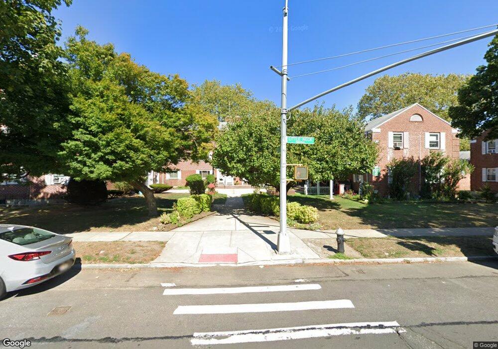 7417 Little Neck Pkwy unit 60H4, Glen Oaks, NY 11004 - photo 1