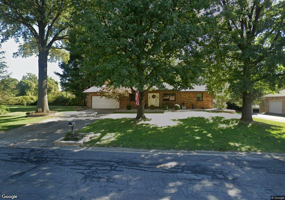 52 Duke Dr, Maryville, IL 62062 - photo 1