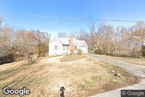706 NE Lindberg Dr, Kansas City, MO 64118