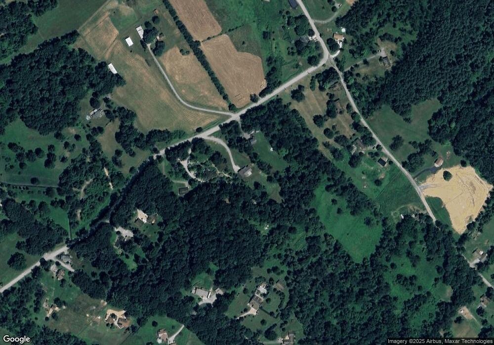 964 Sugar Run Rd, Eighty Four, PA 15330 - photo 1