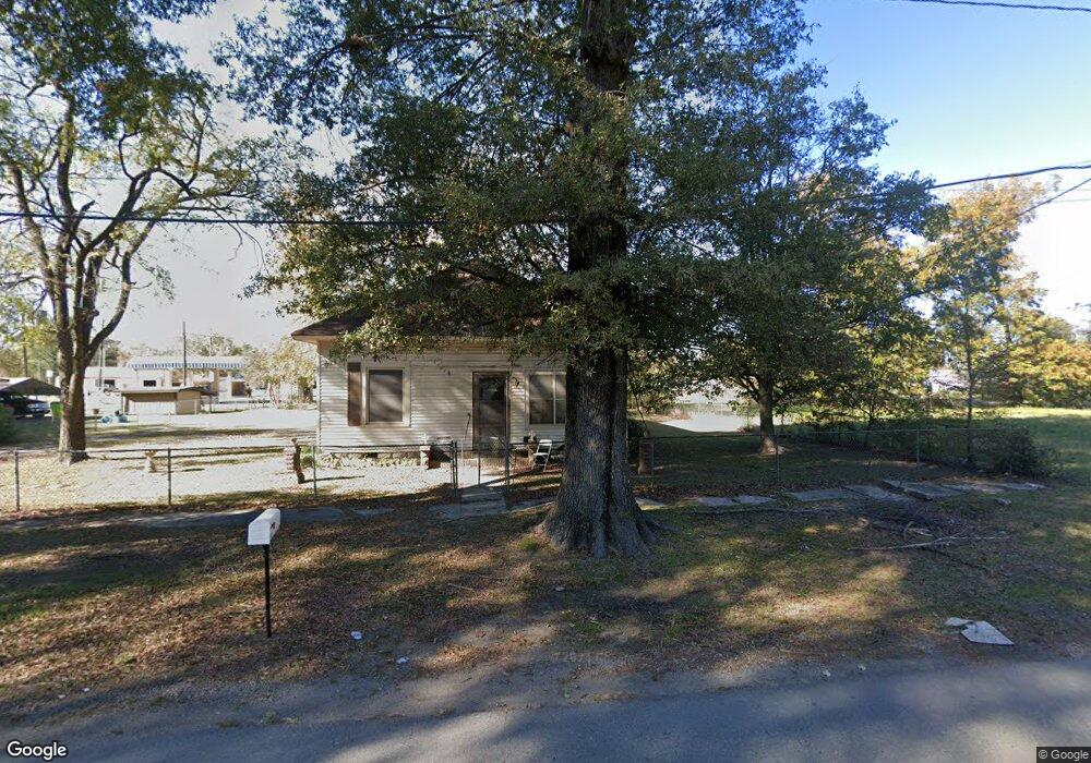 607 N College St, Stuttgart, AR 72160 - photo 1