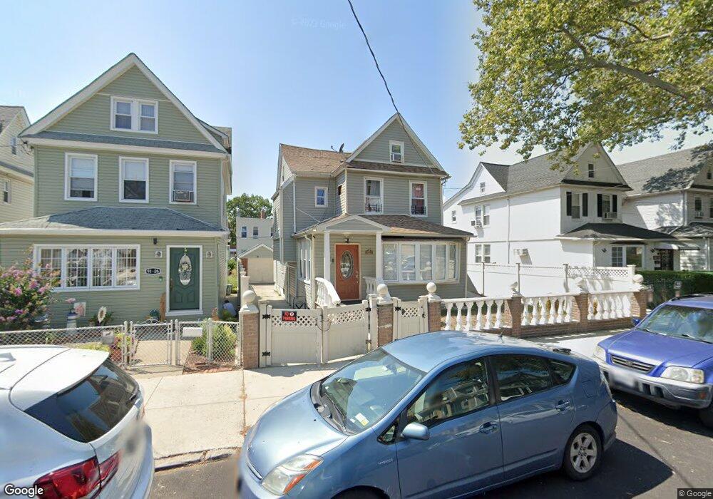 9122 109th St, Richmond Hill, NY 11418 - photo 1