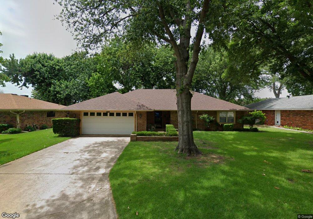 1221 Brookhaven St, Ardmore, OK 73401 - photo 1
