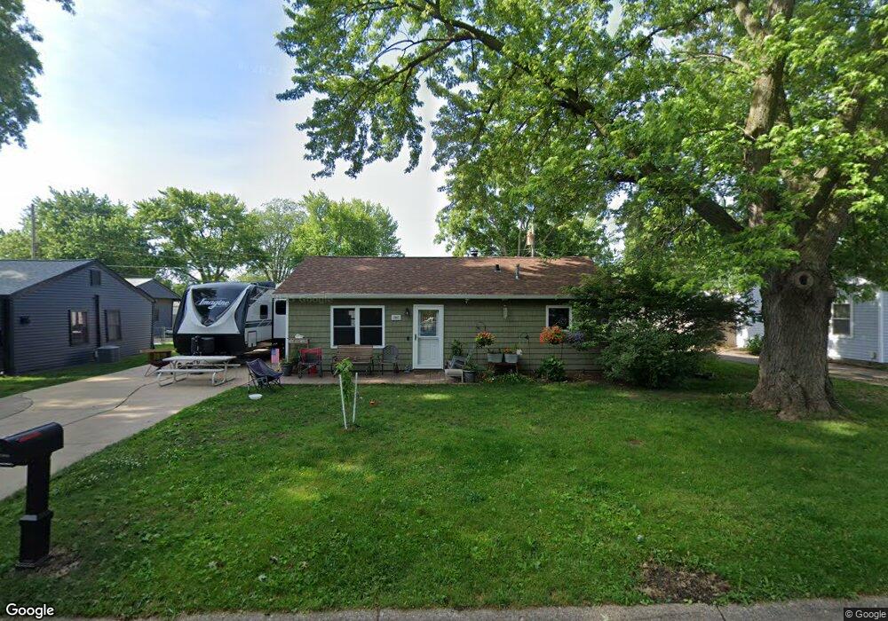 2807 W 71st St, Davenport, IA 52806 - photo 1