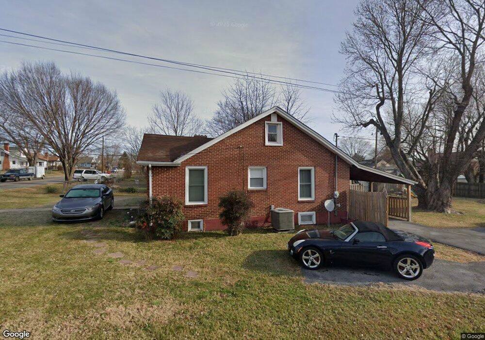 1400 E Unaka Ave, Johnson City, TN 37601 - photo 1