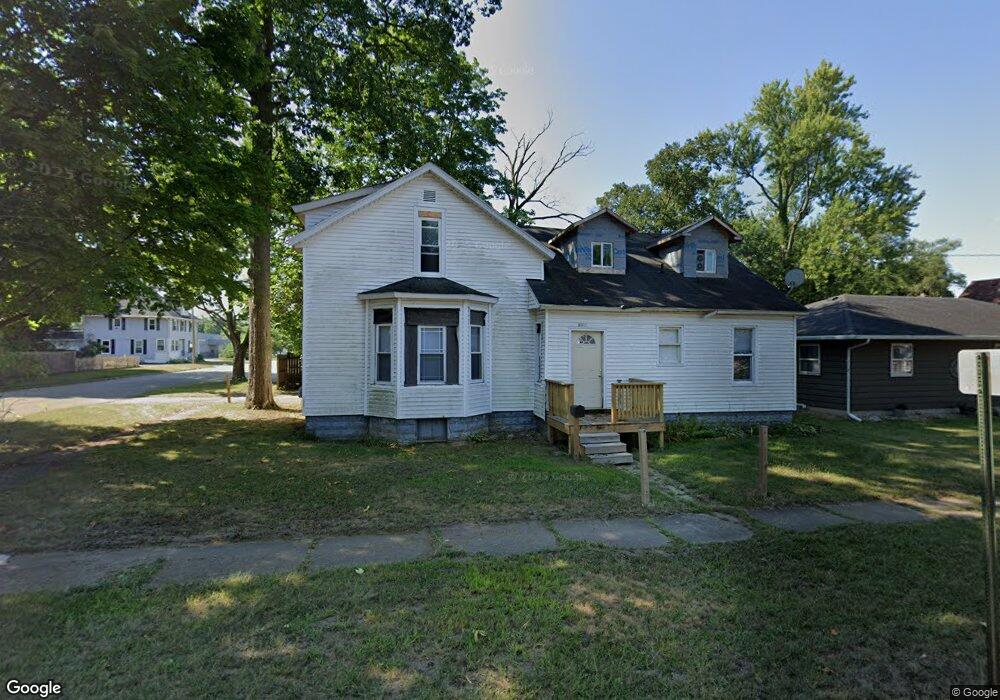 1022 Cedar St, Niles, MI 49120 - photo 1