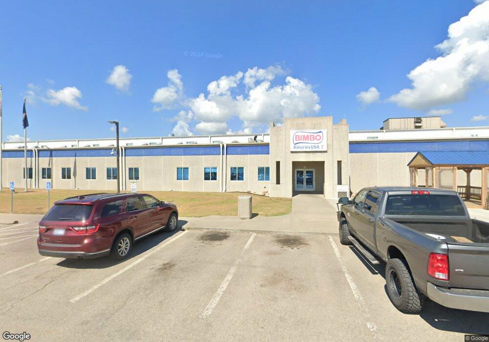 5005 SW Wenger St, Topeka, KS 66609 - photo 1