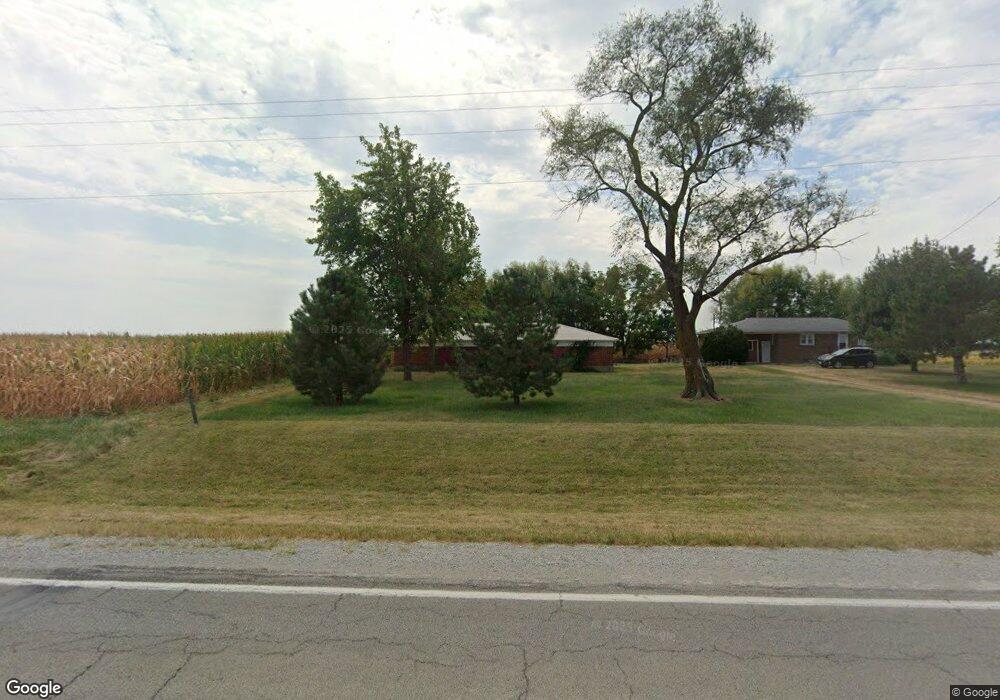 5015 E State Highway 33, Shumway, IL 62461 - photo 1