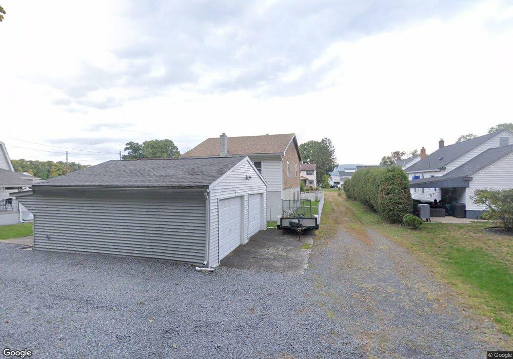 841 Woodlawn Ave, Moosic, PA 18507 - photo 1