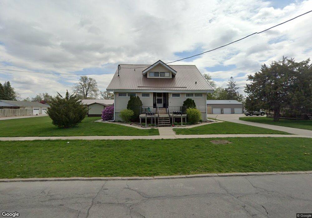 502 E 4th St N, Newton, IA 50208 - photo 1