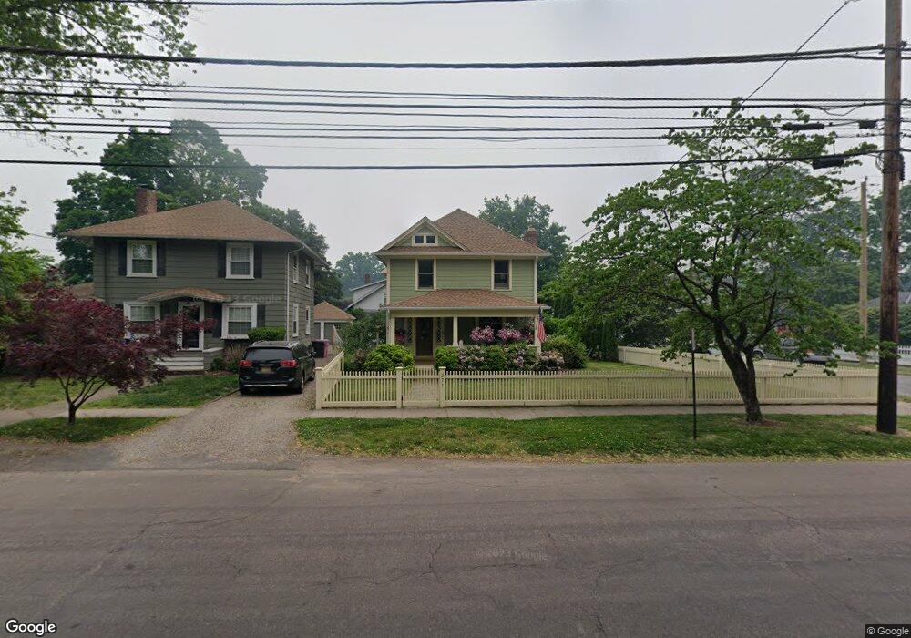 271 Old Post Rd, Fairfield, CT 06824 - photo 1