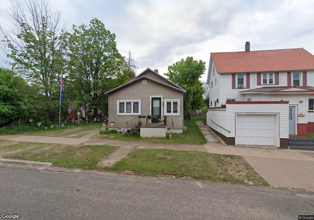 305 W Peck St, Negaunee, MI 49866 - photo 1