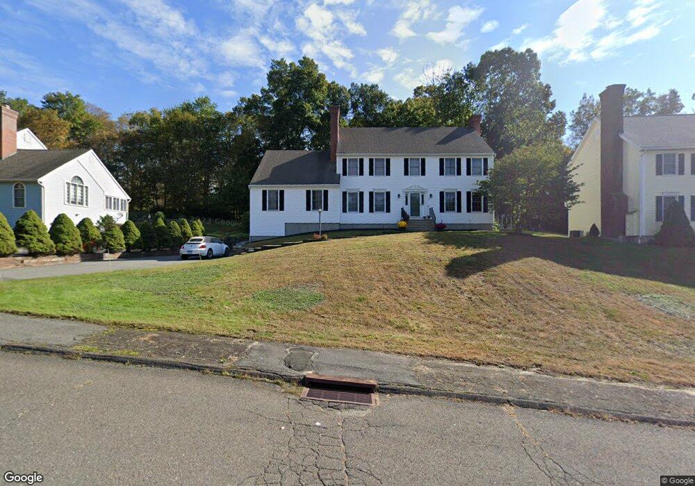 33 Country Club Woods Cir, Waterbury, CT 06708 - photo 1