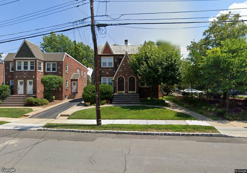 42 Center St unit D, Chatham, NJ 07928 - photo 1