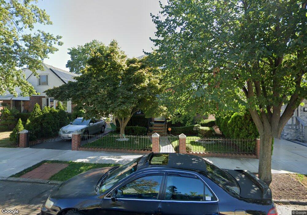 23124 128th Rd, Springfield Gardens, NY 11413 - photo 1