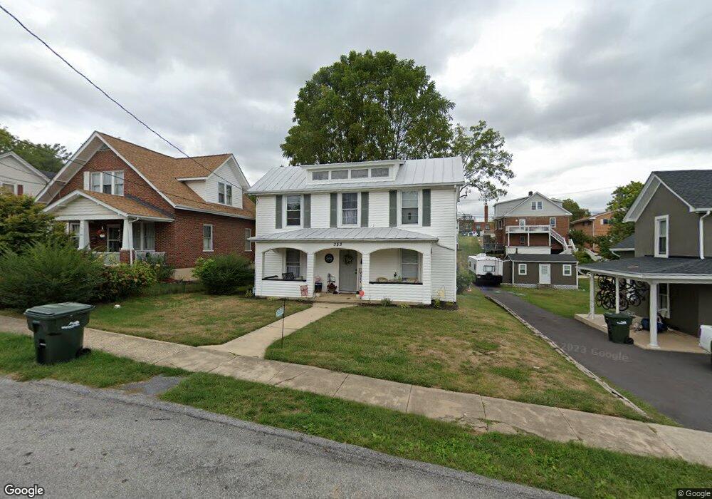 353 Maple Ave, Waynesboro, VA 22980 - photo 1