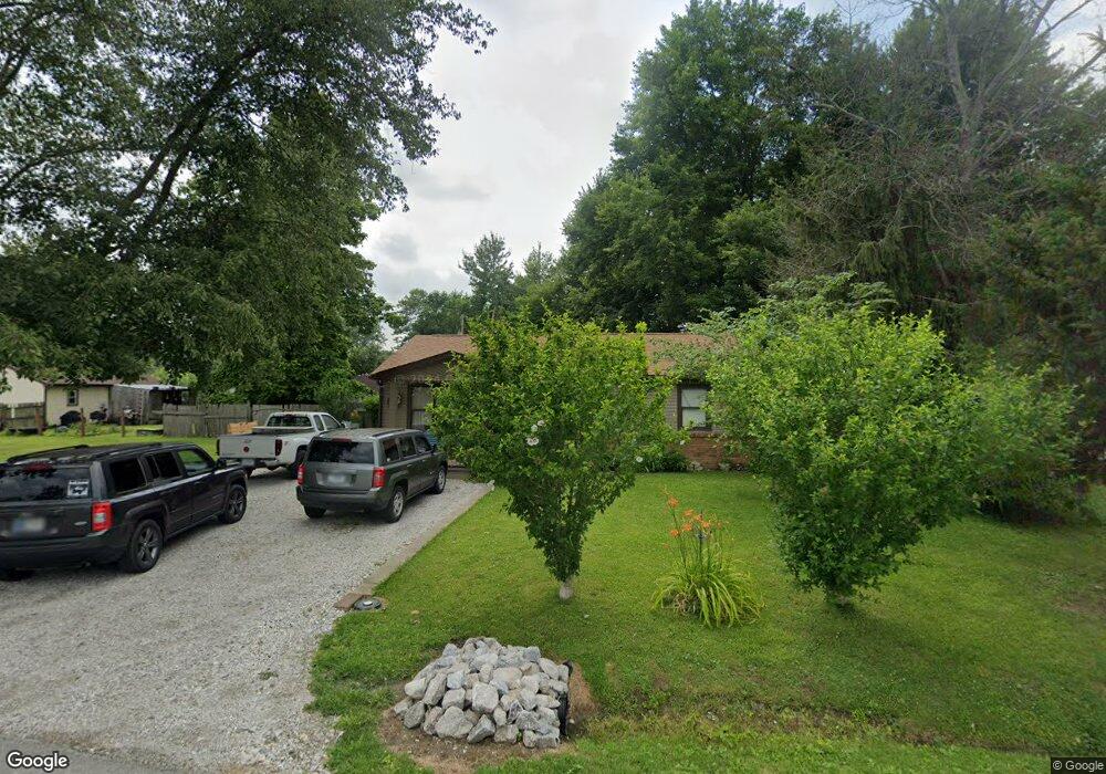 852 N 4th St, Austin, IN 47102 - photo 1