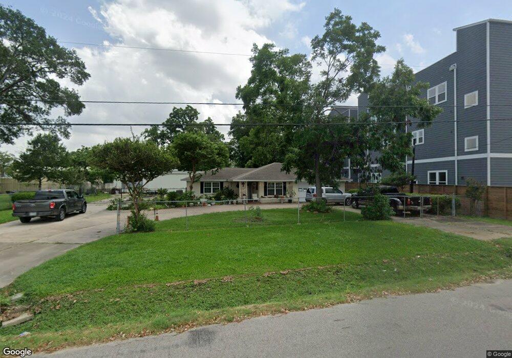 711 Service St, Houston, TX 77009 - photo 1