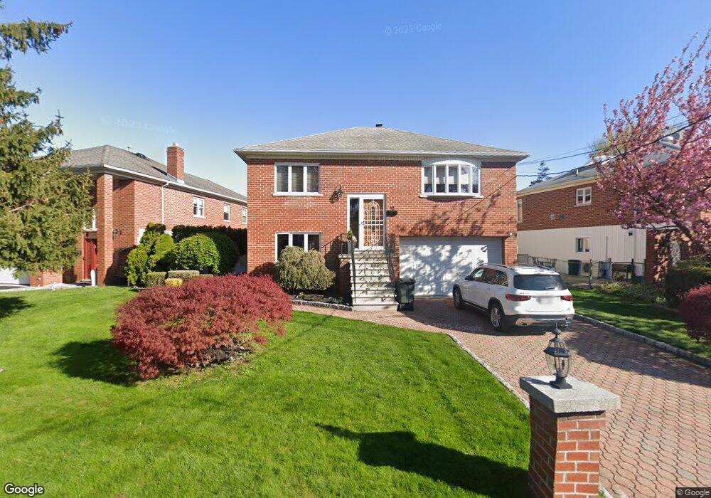 12 Windermere Dr, Yonkers, NY 10710 - photo 1