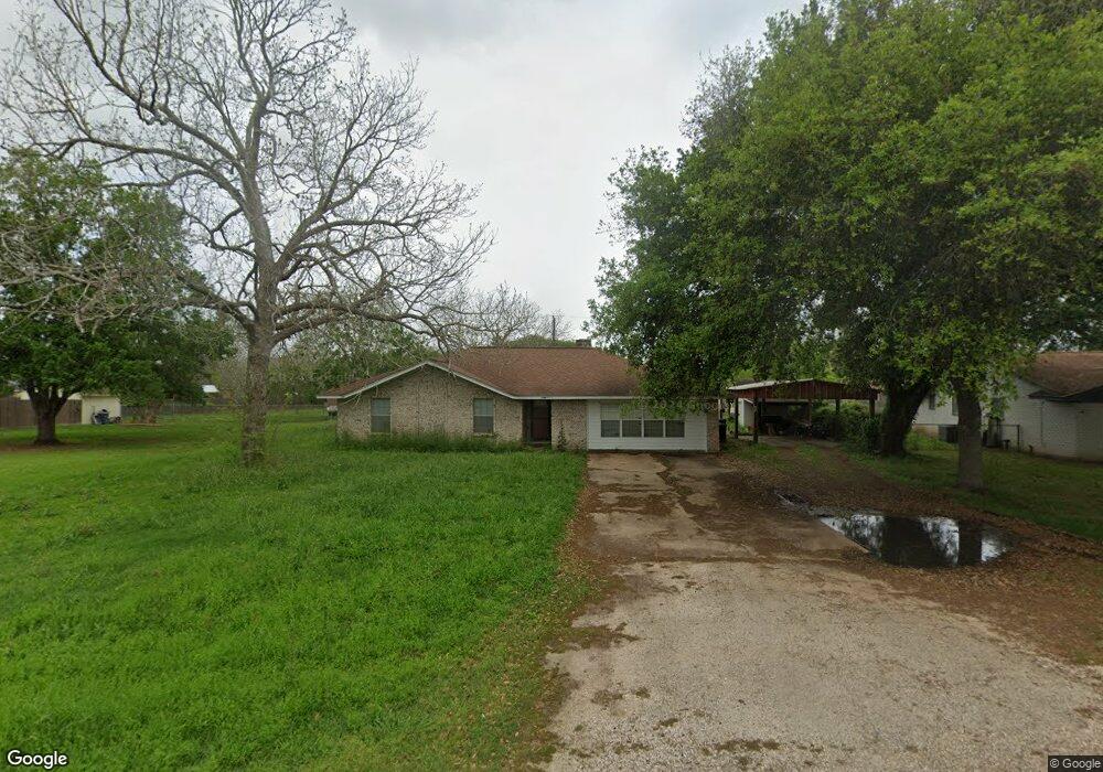 4 Upper Colorado Dr, Bay City, TX 77414 - photo 1
