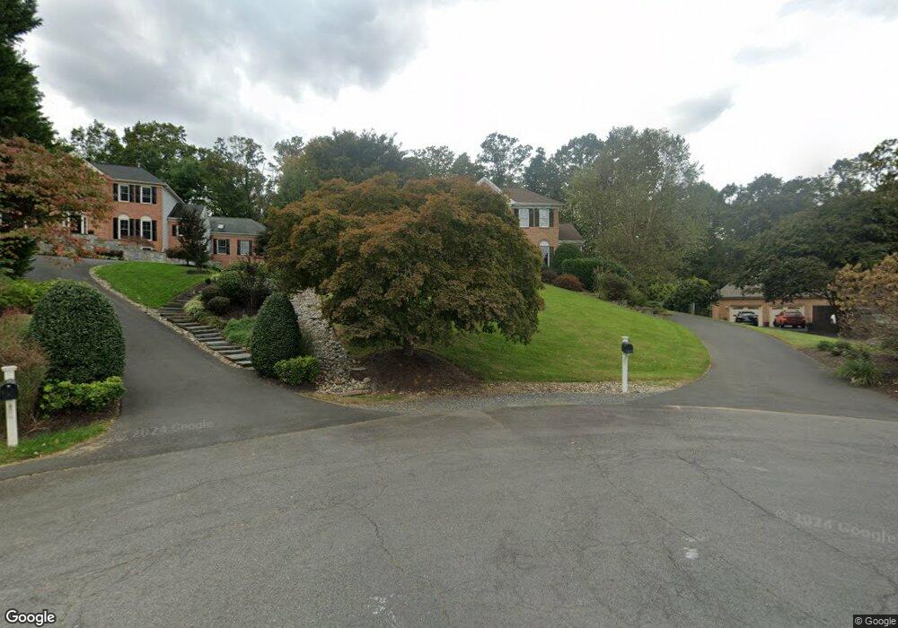 1200 Tottenham Ct, Reston, VA 20194 - photo 1