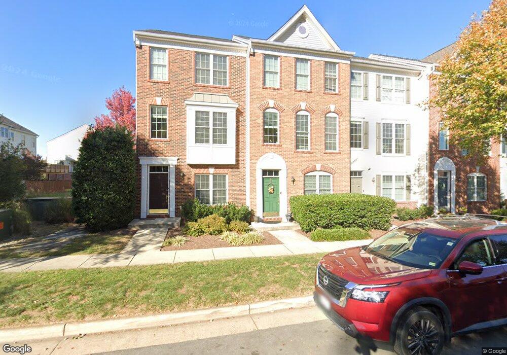 42761 Atchison Terrace unit 1G, Chantilly, VA 20152 - photo 1