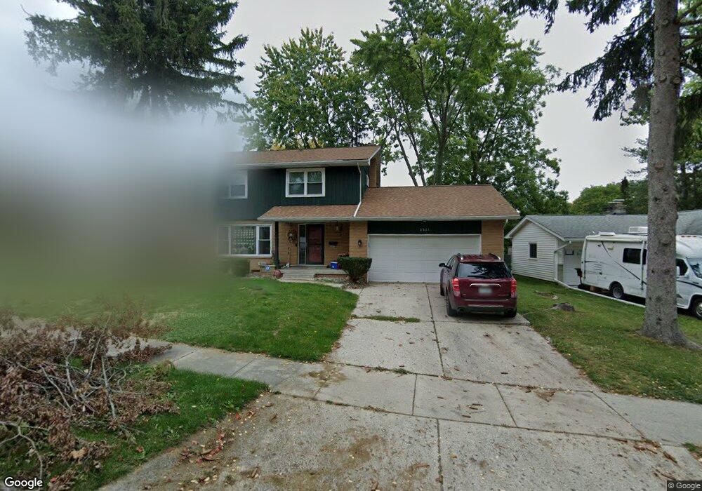 2221 Carol Way, Lansing, MI 48911 - photo 1