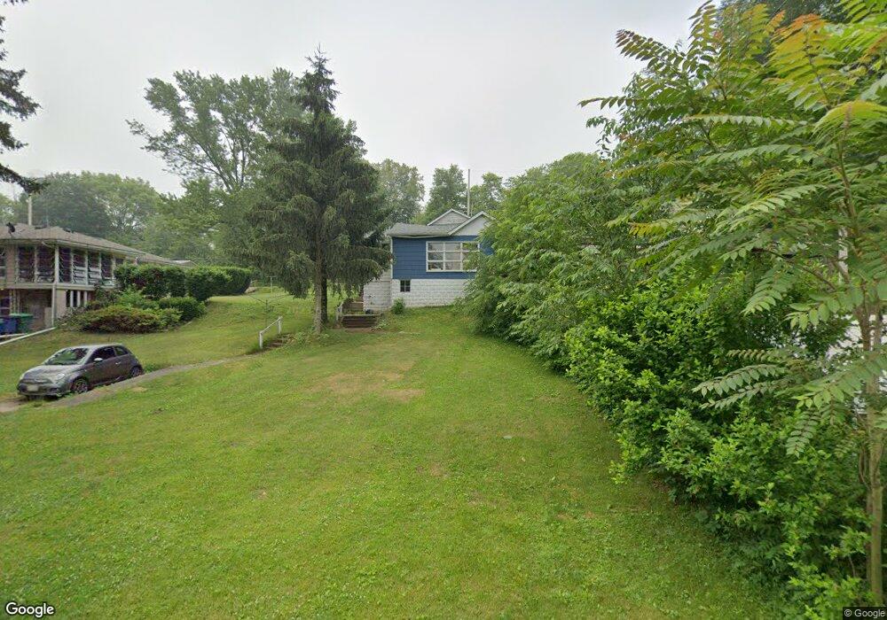 8254 E Lakeview Ave, New Carlisle, IN 46552 - photo 1