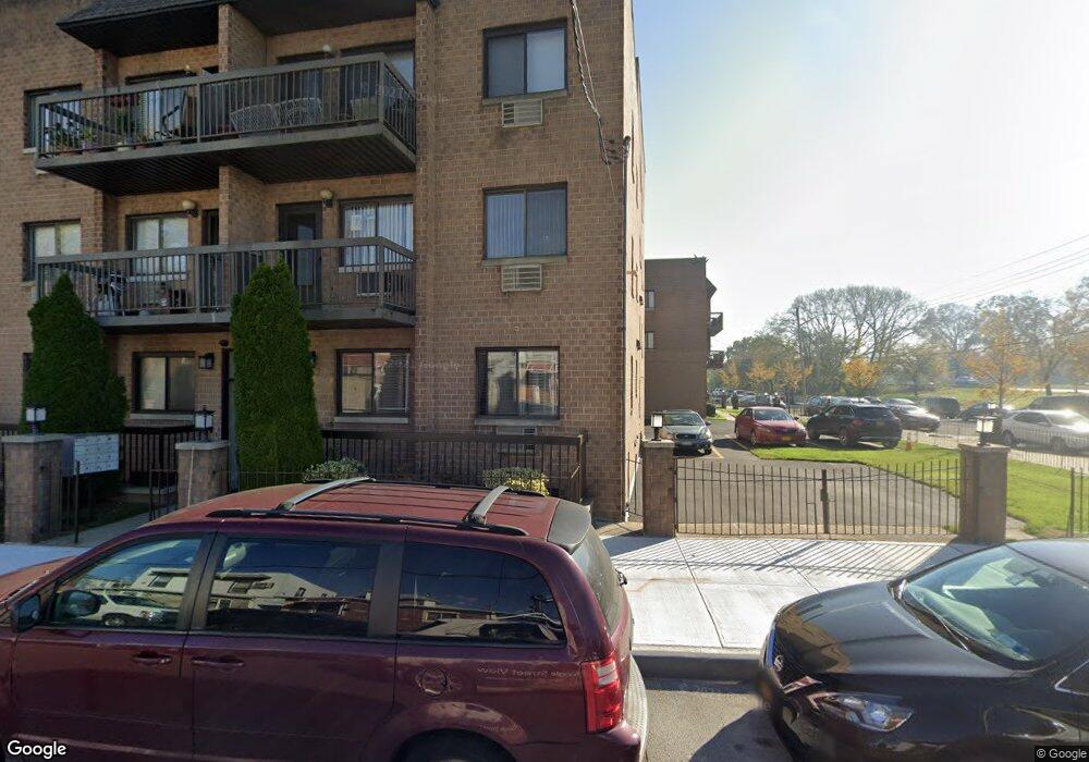 15045 Centreville St unit 3B, Ozone Park, NY 11417 - photo 1
