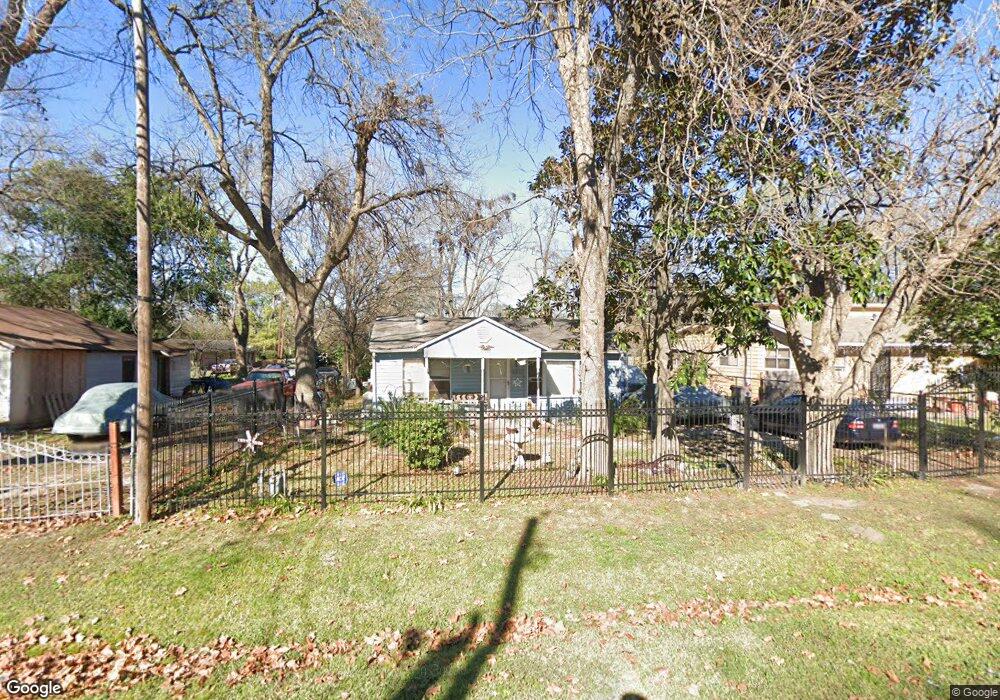 5511 Denmark St, Houston, TX 77028 - photo 1