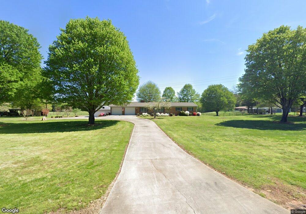 676 Midway Rd, Statesville, NC 28625 - photo 1