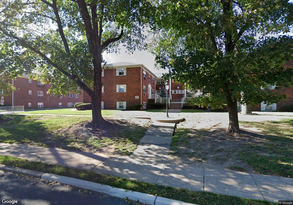 203 N Beverwyck Rd unit 2, Lake Hiawatha, NJ 07034 - photo 1