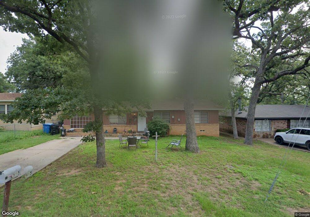 915 Amsden St, Denison, TX 75020 - photo 1