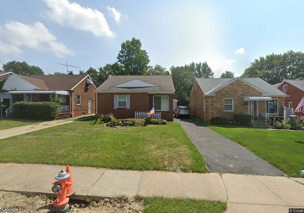 20100 Mccracken Rd, Maple Heights, OH 44137 - photo 1