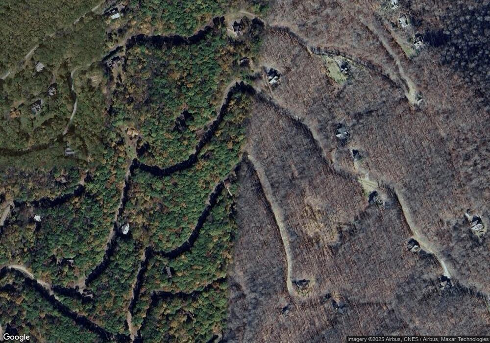 314 Tearshirt Ln unit 314, Mars Hill, NC 28754 - photo 1