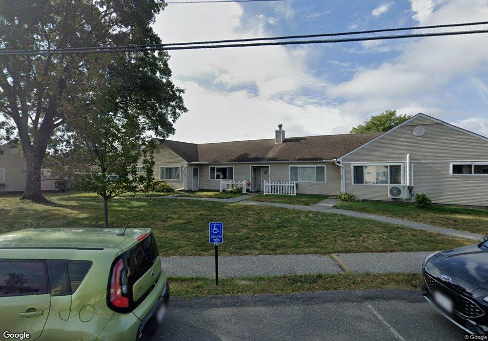 17 Mitchell Dr unit R10, Chicopee, MA 01022 - photo 1