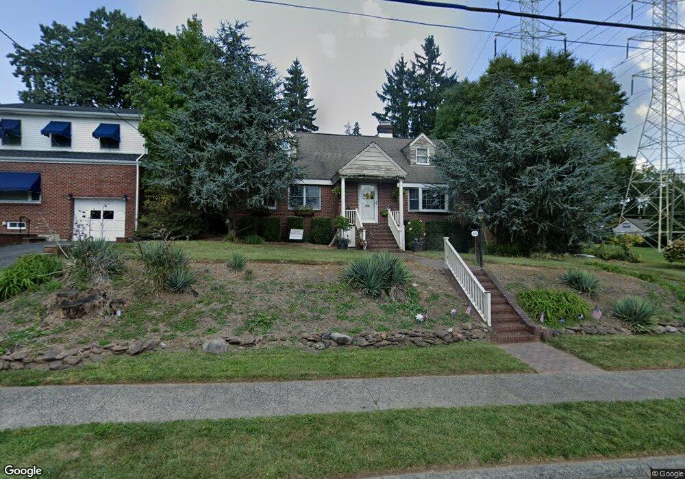 60 Ferncliff Rd, Bloomfield, NJ 07003 - photo 1