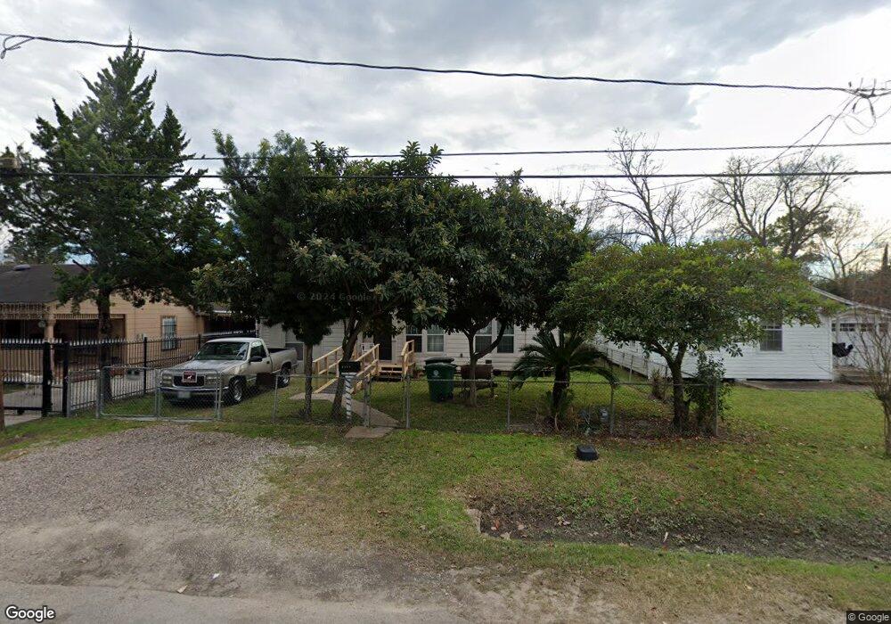 3004 Melbourne St, Houston, TX 77026 - photo 1