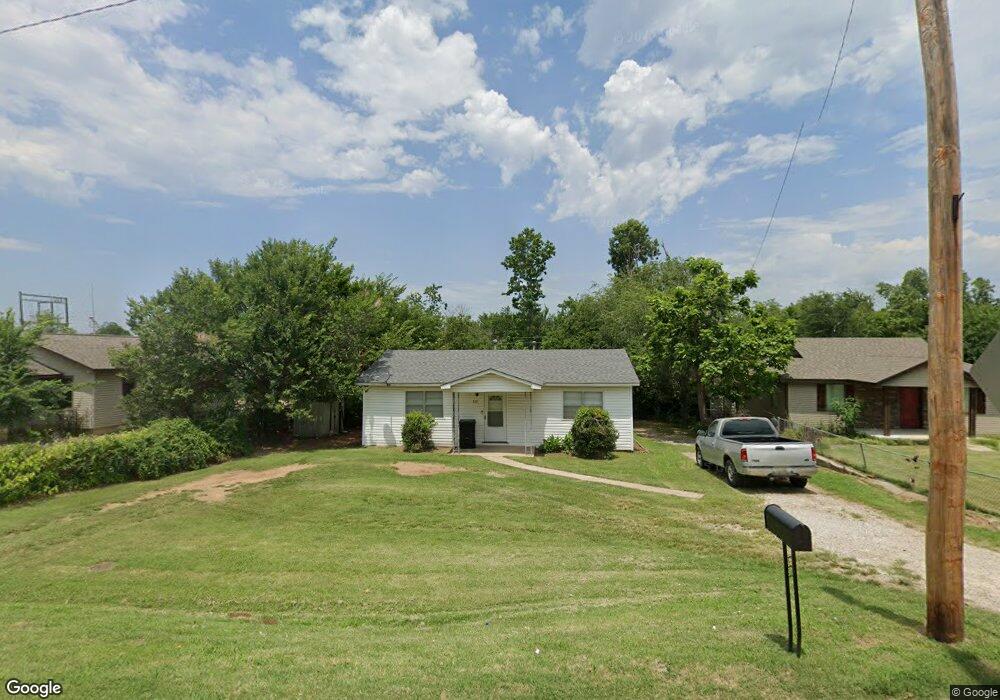 317 E Broadway Ave, McLoud, OK 74851 - photo 1