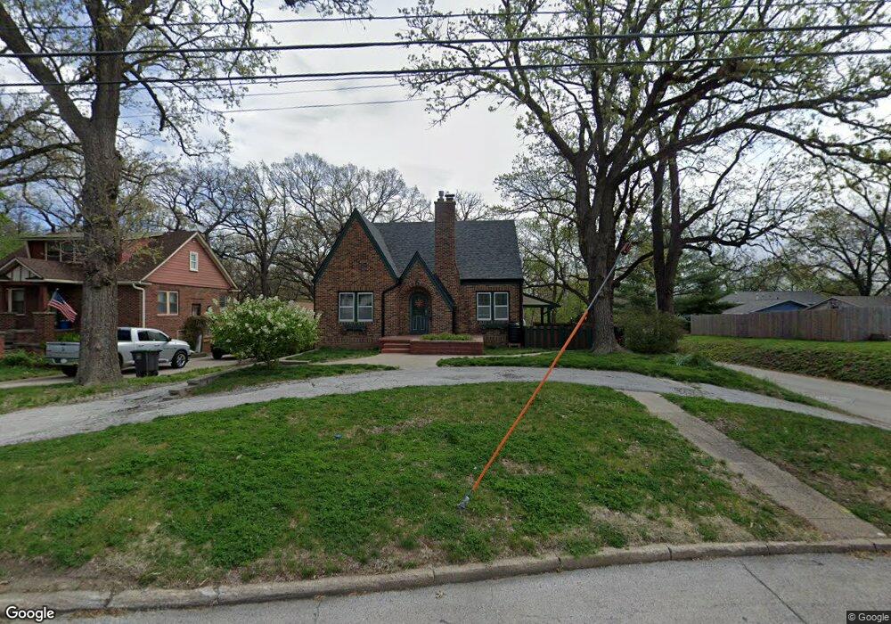 1901 34th St, Des Moines, IA 50310 - photo 1