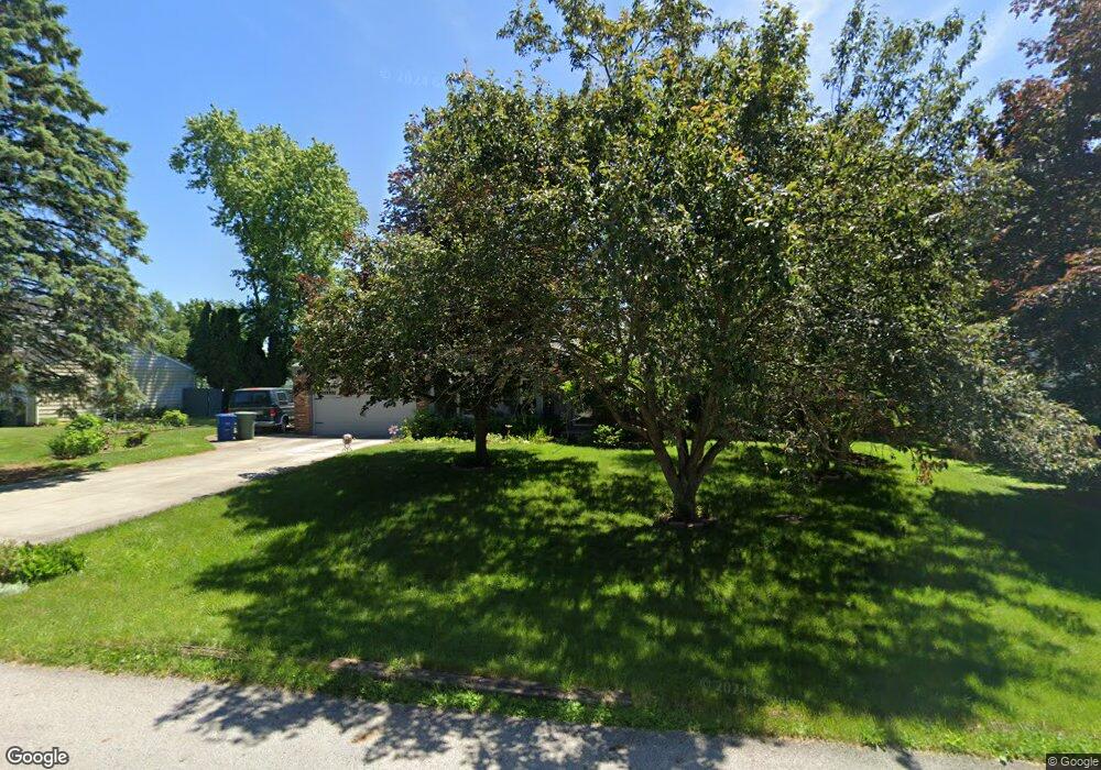 910 Conestoga Dr, Columbus, OH 43213 - photo 1