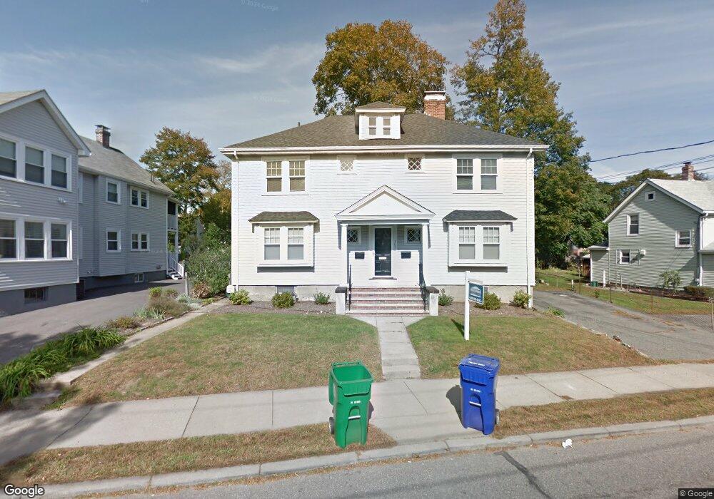 303 Webster St unit 2, Auburndale, MA 02466 - photo 1