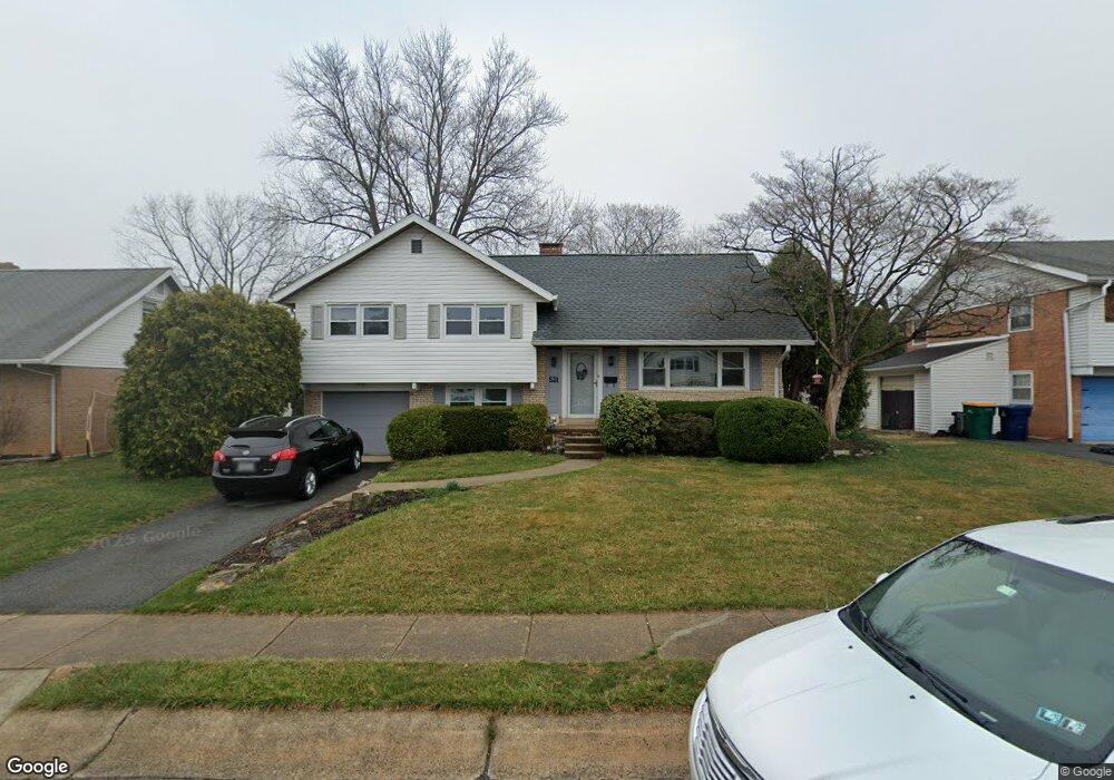 521 Lenore Place, Reading, PA 19609 - photo 1