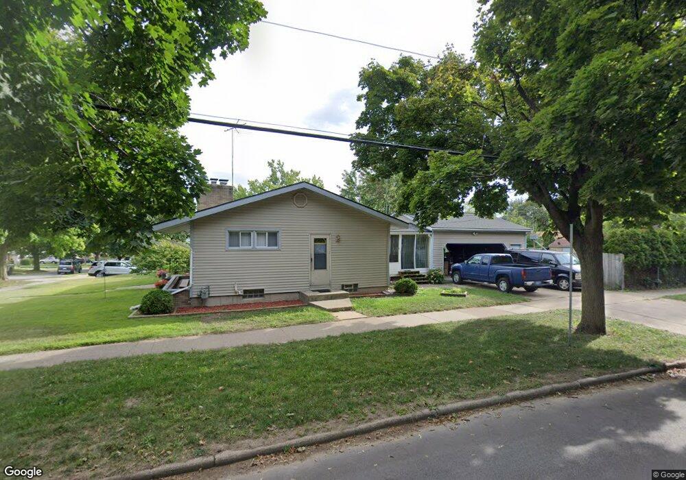 1561 Carlton Ave NE, Grand Rapids, MI 49505 - photo 1