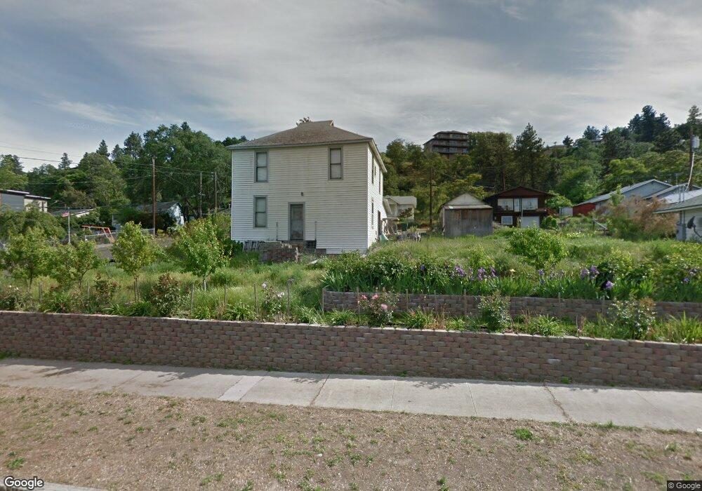 322 E 13th St, the Dalles, OR 97058 - photo 1