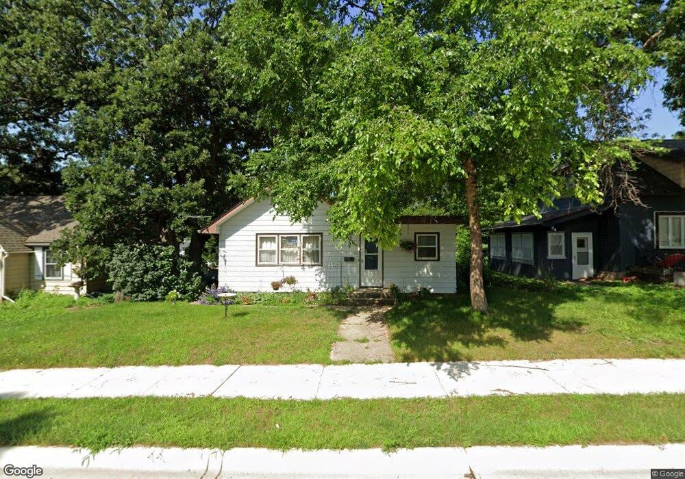 713 Pillsbury Ave, Albert Lea, MN 56007 - photo 1