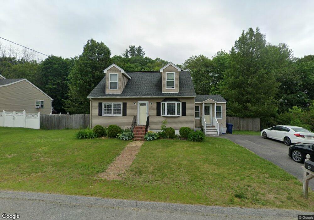 37 Robert St, Dracut, MA 01826 - photo 1