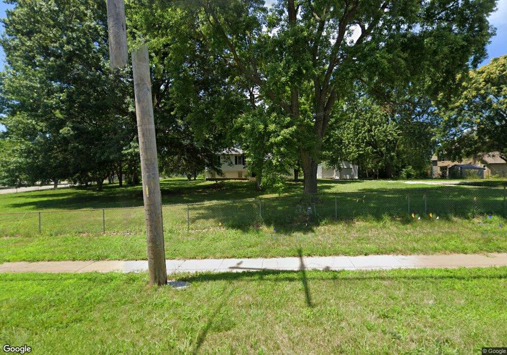 6820 Pflumm Rd, Shawnee, KS 66216 - photo 1