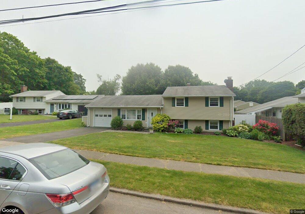 25 Shalimar Ln, Fairfield, CT 06824 - photo 1